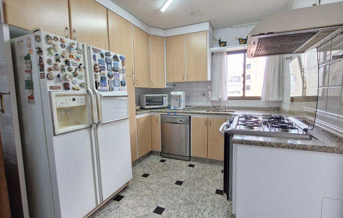Apartamento com 195m² em Santana 3 suítes 4 vagas Rua Voluntários da Pátria São Paulo - 