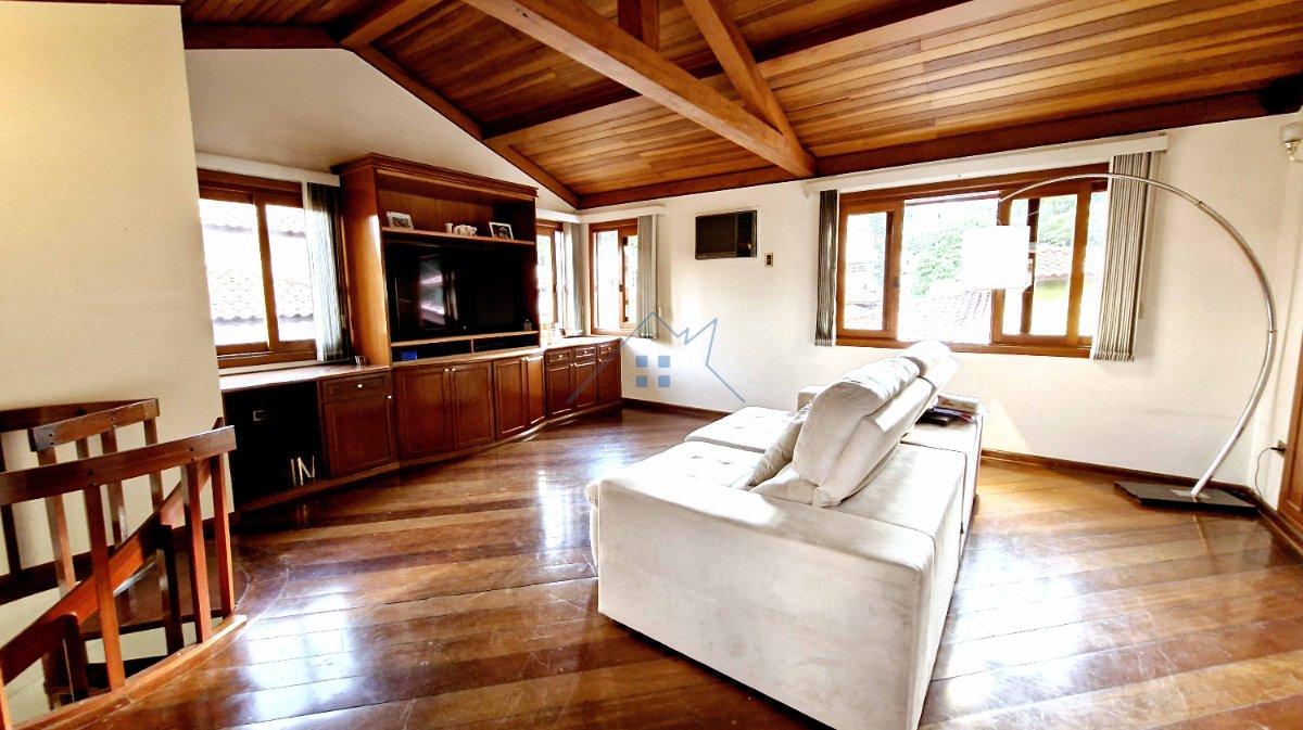 Casa em Condomínio no Tremembé 310m² 3 dorms sendo 1 suíte 4 vaga Rua Maestro Bortolucci São Paulo - 