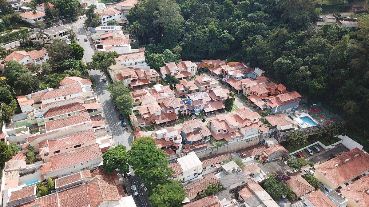 Casa em Condomínio no Tremembé 310m² 3 dorms sendo 1 suíte 4 vaga Rua Maestro Bortolucci São Paulo - 