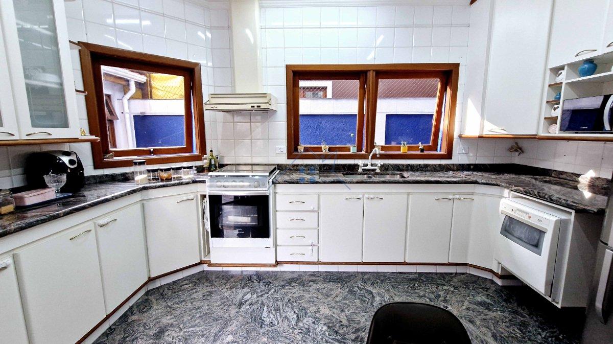Casa em Condomínio no Tremembé 310m² 3 dorms sendo 1 suíte 4 vaga Rua Maestro Bortolucci São Paulo - 