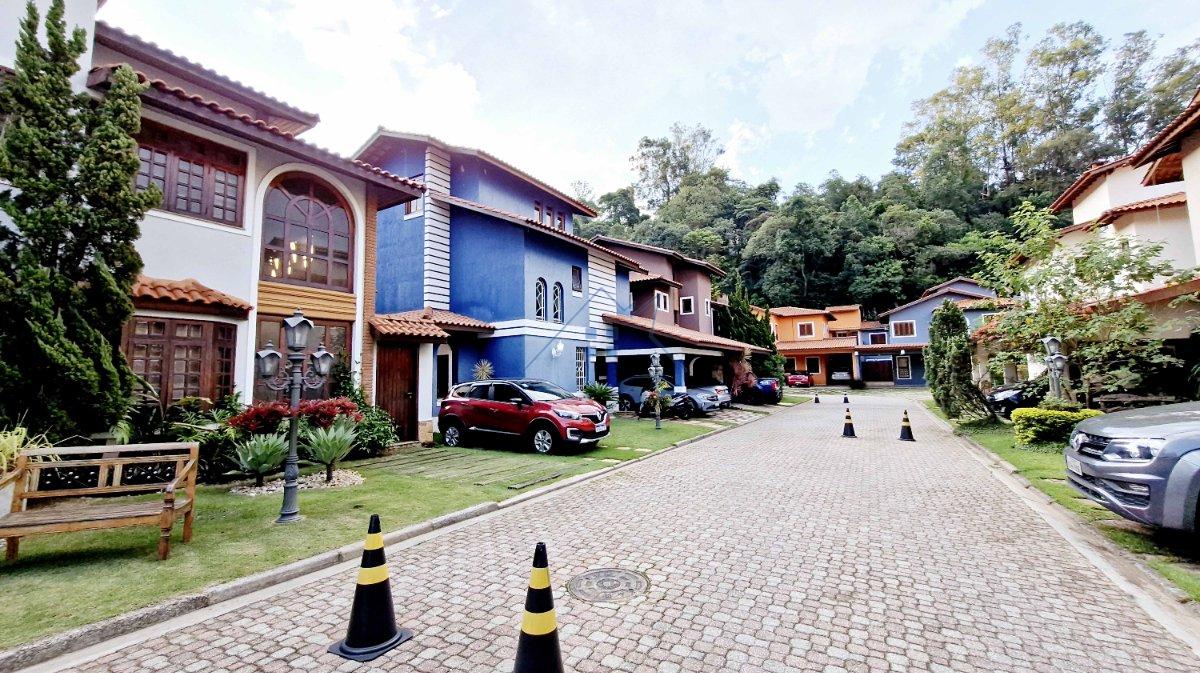 Casa em Condomínio no Tremembé 310m² 3 dorms sendo 1 suíte 4 vaga Rua Maestro Bortolucci São Paulo - 