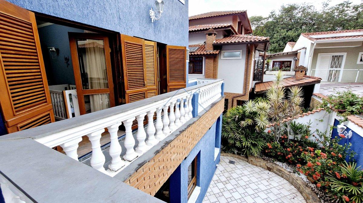 Casa em Condomínio no Tremembé 310m² 3 dorms sendo 1 suíte 4 vaga Rua Maestro Bortolucci São Paulo - 