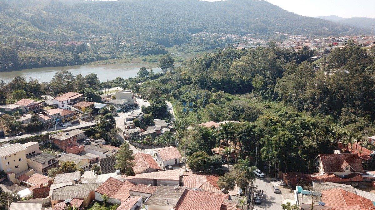 Casa 465m² em Mairiporã 5 dorms sendo 3 suítes 8 vagas Avenida dos Coqueiros Mairiporã - 