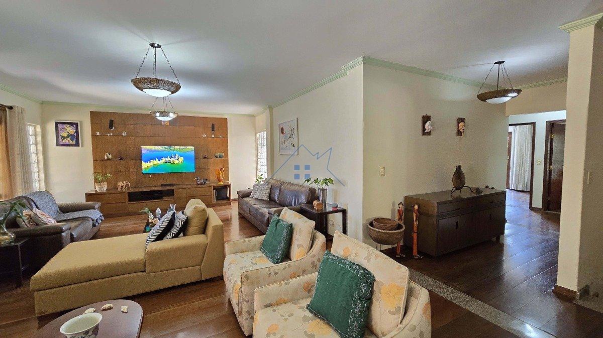 Casa 465m² em Mairiporã 5 dorms sendo 3 suítes 8 vagas Avenida dos Coqueiros Mairiporã - 