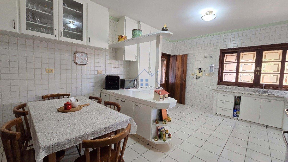Casa 465m² em Mairiporã 5 dorms sendo 3 suítes 8 vagas Avenida dos Coqueiros Mairiporã - 