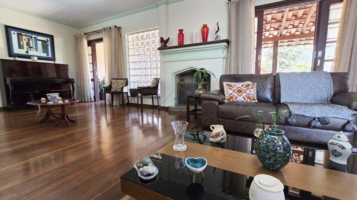 Casa 465m² em Mairiporã 5 dorms sendo 3 suítes 8 vagas Avenida dos Coqueiros Mairiporã - 