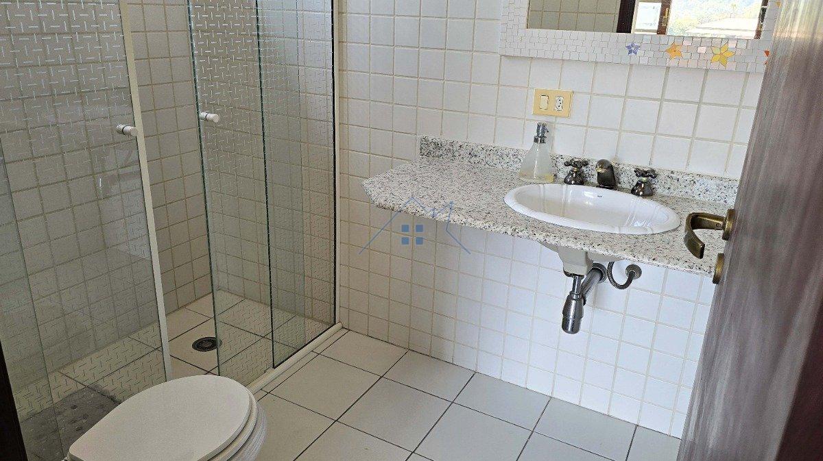 Casa 465m² em Mairiporã 5 dorms sendo 3 suítes 8 vagas Avenida dos Coqueiros Mairiporã - 