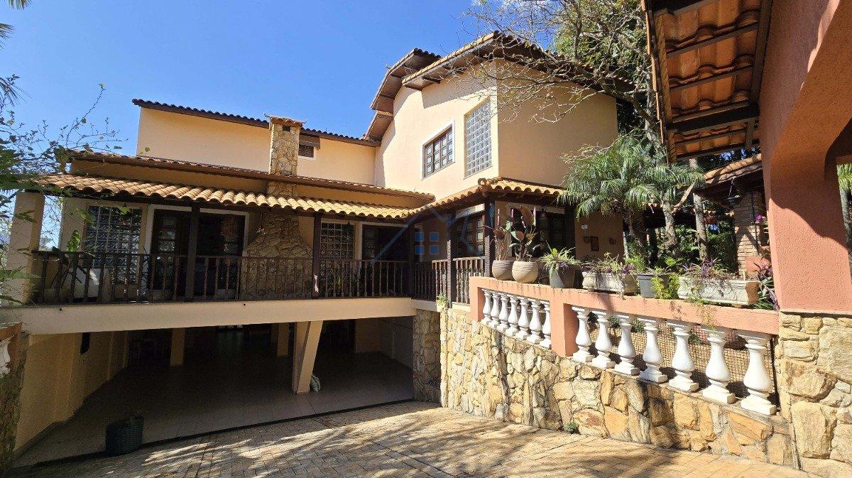 Casa 465m² em Mairiporã 5 dorms sendo 3 suítes 8 vagas Avenida dos Coqueiros Mairiporã - 