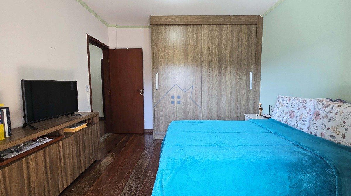 Casa 465m² em Mairiporã 5 dorms sendo 3 suítes 8 vagas Avenida dos Coqueiros Mairiporã - 
