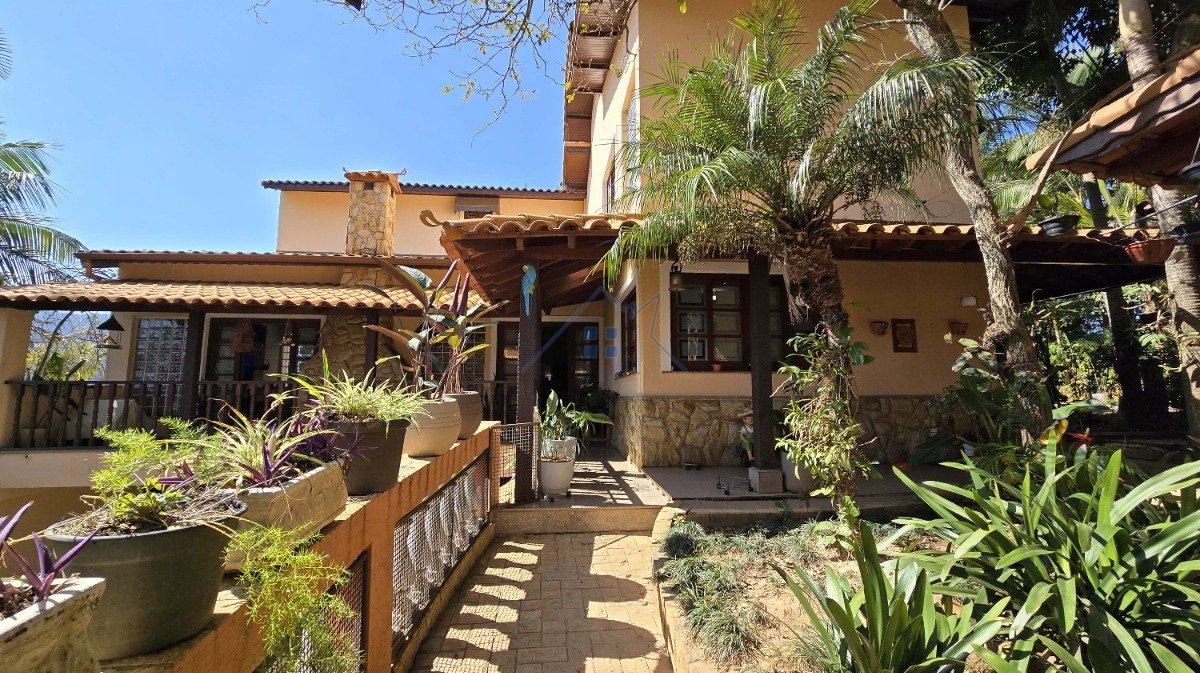Casa 465m² em Mairiporã 5 dorms sendo 3 suítes 8 vagas Avenida dos Coqueiros Mairiporã - 