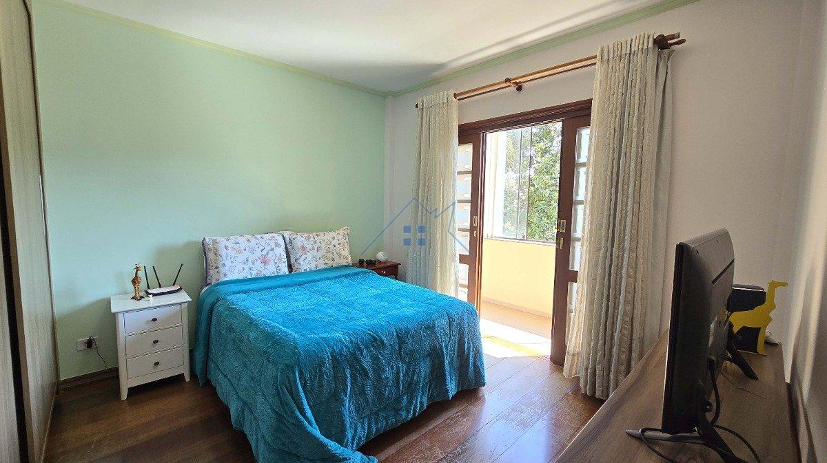 Casa 465m² em Mairiporã 5 dorms sendo 3 suítes 8 vagas Avenida dos Coqueiros Mairiporã - 