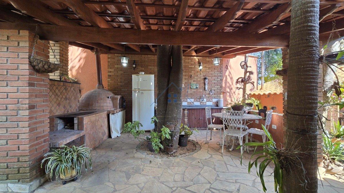 Casa 465m² em Mairiporã 5 dorms sendo 3 suítes 8 vagas Avenida dos Coqueiros Mairiporã - 