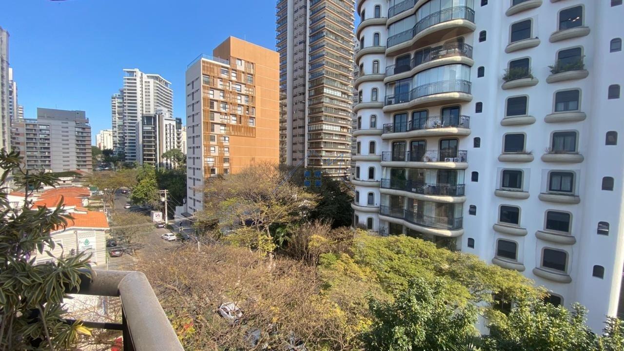 Apartamento em Moema com 210m² 3 suítes - sem vaga de garagem Avenida Agami São Paulo - 