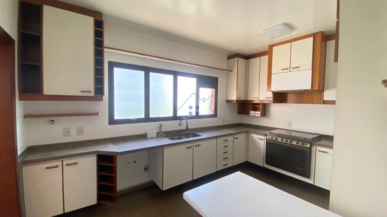 Apartamento em Moema com 210m² 3 suítes - sem vaga de garagem Avenida Agami São Paulo - 