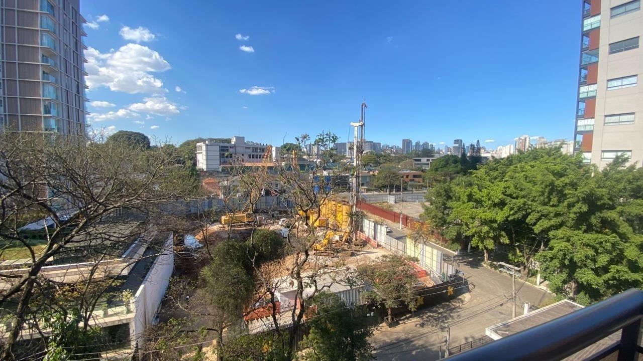 Apartamento em Moema com 210m² 3 suítes - sem vaga de garagem Avenida Agami São Paulo - 