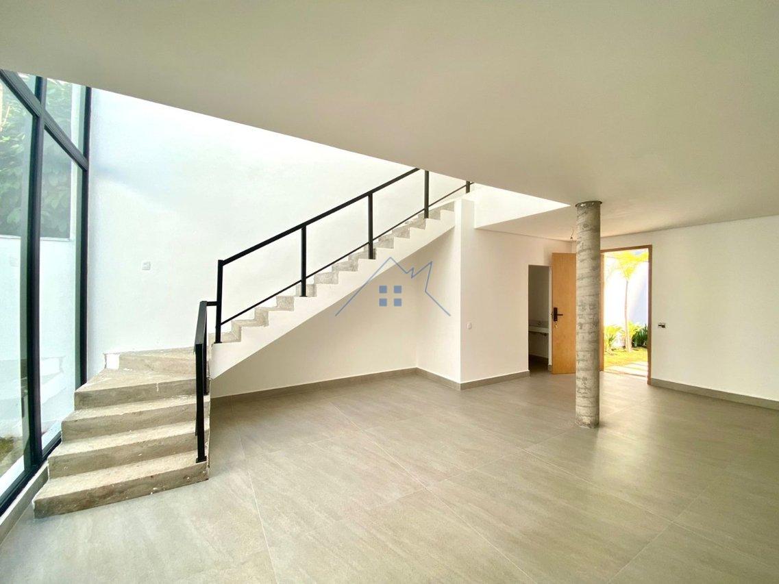 Casa em Condomínio com 310m² no Jd Prudência 02 suítes 02 vagas Rua Ossian Terceiro Teles São Paulo - 