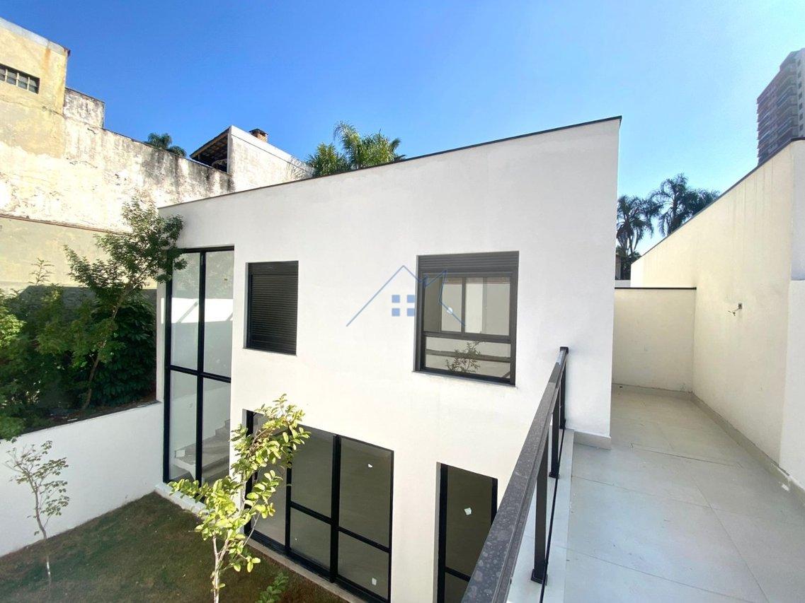Casa em Condomínio com 310m² no Jd Prudência 02 suítes 02 vagas Rua Ossian Terceiro Teles São Paulo - 