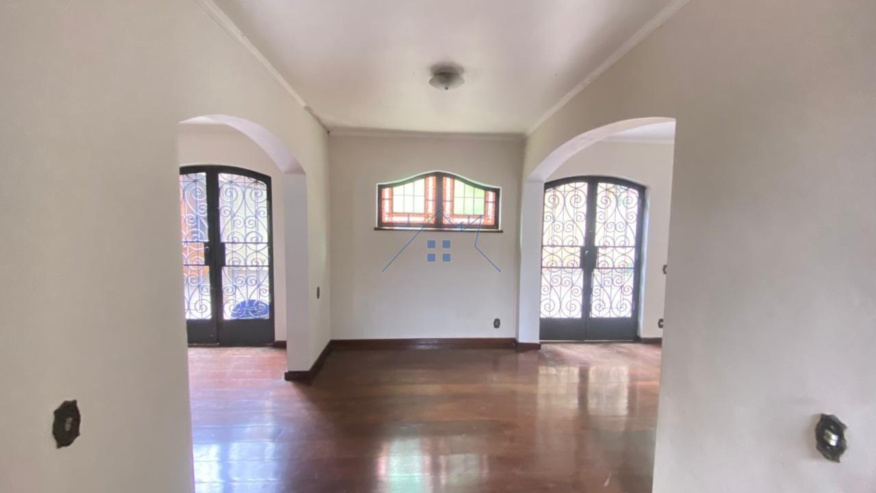 Casa com 221m&sup2; em Interlagos 4 dorms sendo 2 su&iacute;tes 6 vagas Rua Cláudio Daniel Rodrigues São Paulo - 