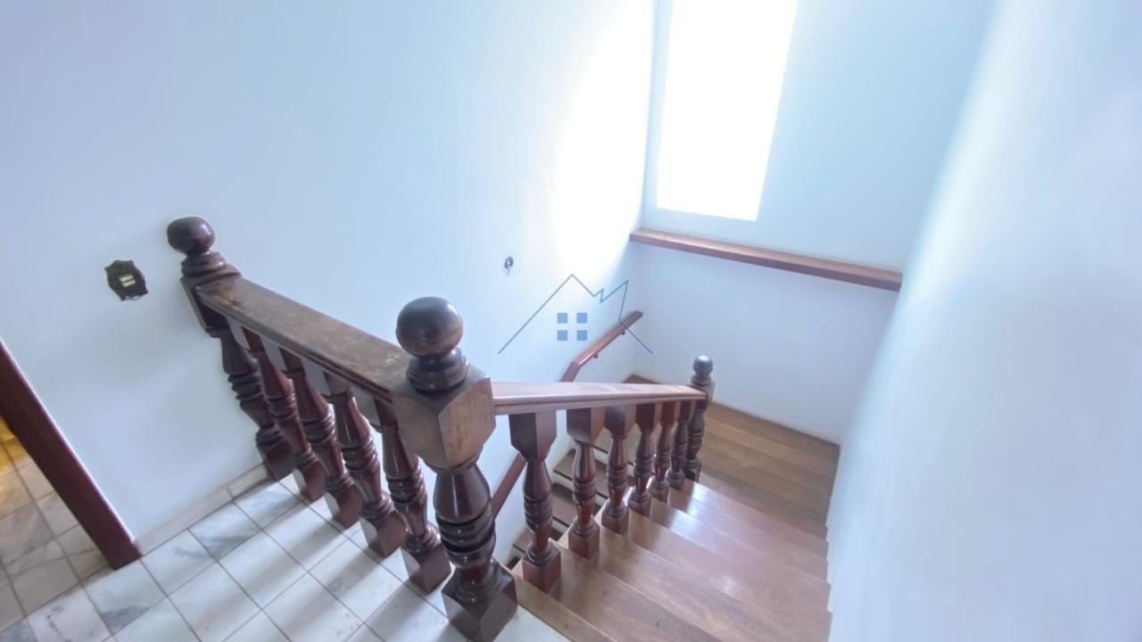 Casa com 221m&sup2; em Interlagos 4 dorms sendo 2 su&iacute;tes 6 vagas Rua Cláudio Daniel Rodrigues São Paulo - 