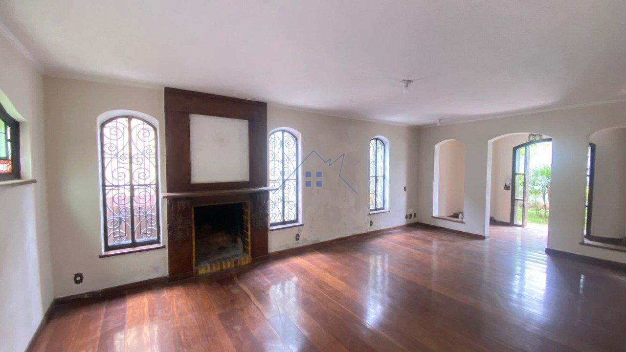 Casa com 221m&sup2; em Interlagos 4 dorms sendo 2 su&iacute;tes 6 vagas Rua Cláudio Daniel Rodrigues São Paulo - 