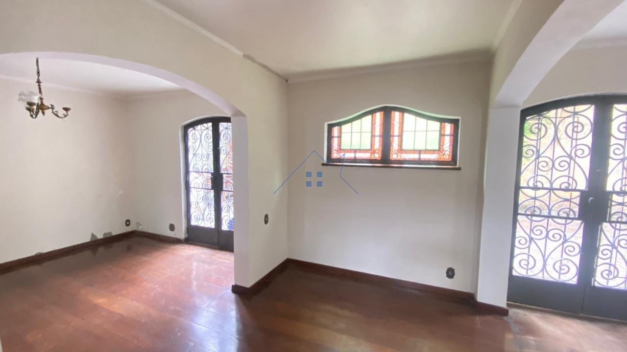 Casa com 221m&sup2; em Interlagos 4 dorms sendo 2 su&iacute;tes 6 vagas Rua Cláudio Daniel Rodrigues São Paulo - 