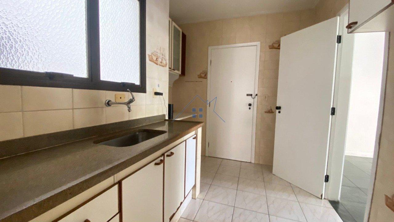 Apartamento no Guarujá 3 suítes 1 vaga Rua José Ferreira Canaes Filho Guarujá - 