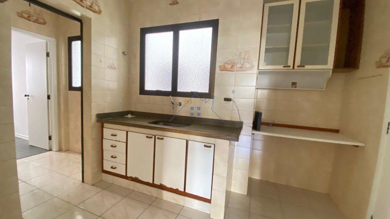 Apartamento no Guarujá 3 suítes 1 vaga Rua José Ferreira Canaes Filho Guarujá - 