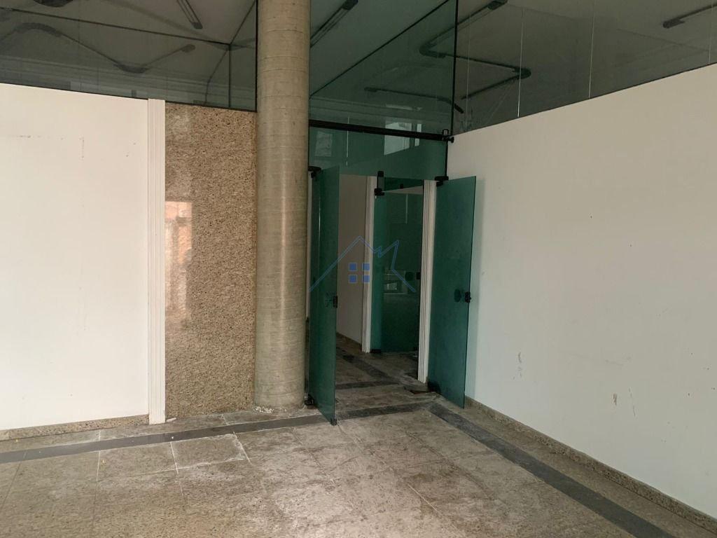 Prédio Comercial Locação no Campo Belo 3 andares 15 vagas 1447 m2  São Paulo - 