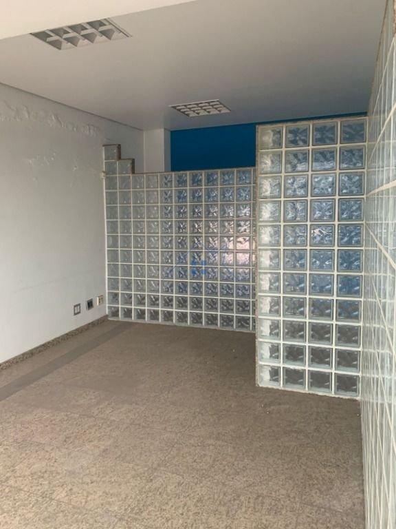 Prédio Comercial Locação no Campo Belo 3 andares 15 vagas 1447 m2  São Paulo - 