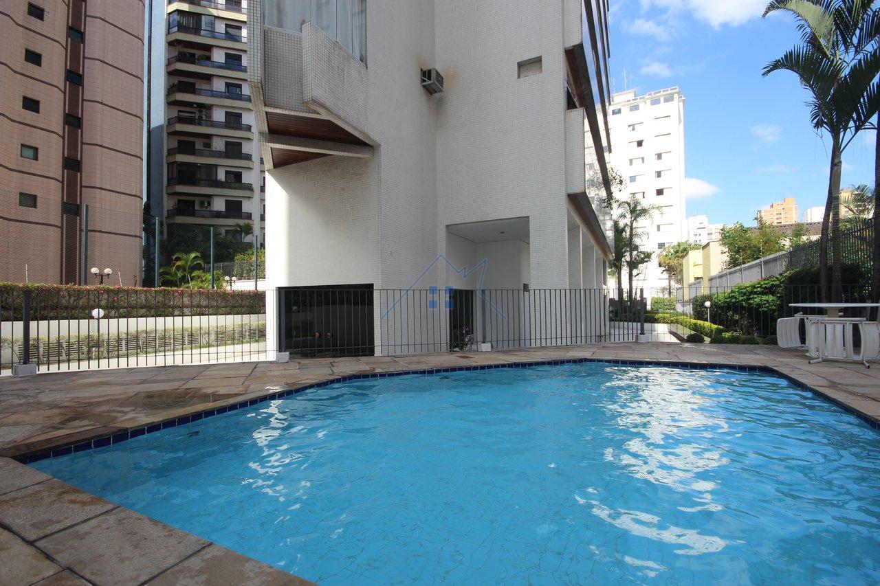 Apartamento Moema 3 suítes 3 vagas Varanda  São Paulo - 