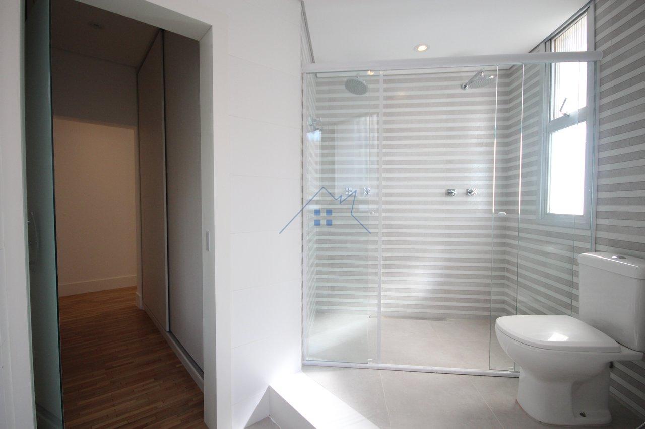 Apartamento Moema 3 suítes 3 vagas Varanda  São Paulo - 