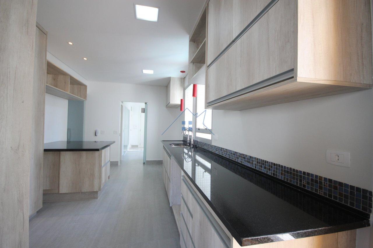 Apartamento Moema 3 suítes 3 vagas Varanda  São Paulo - 