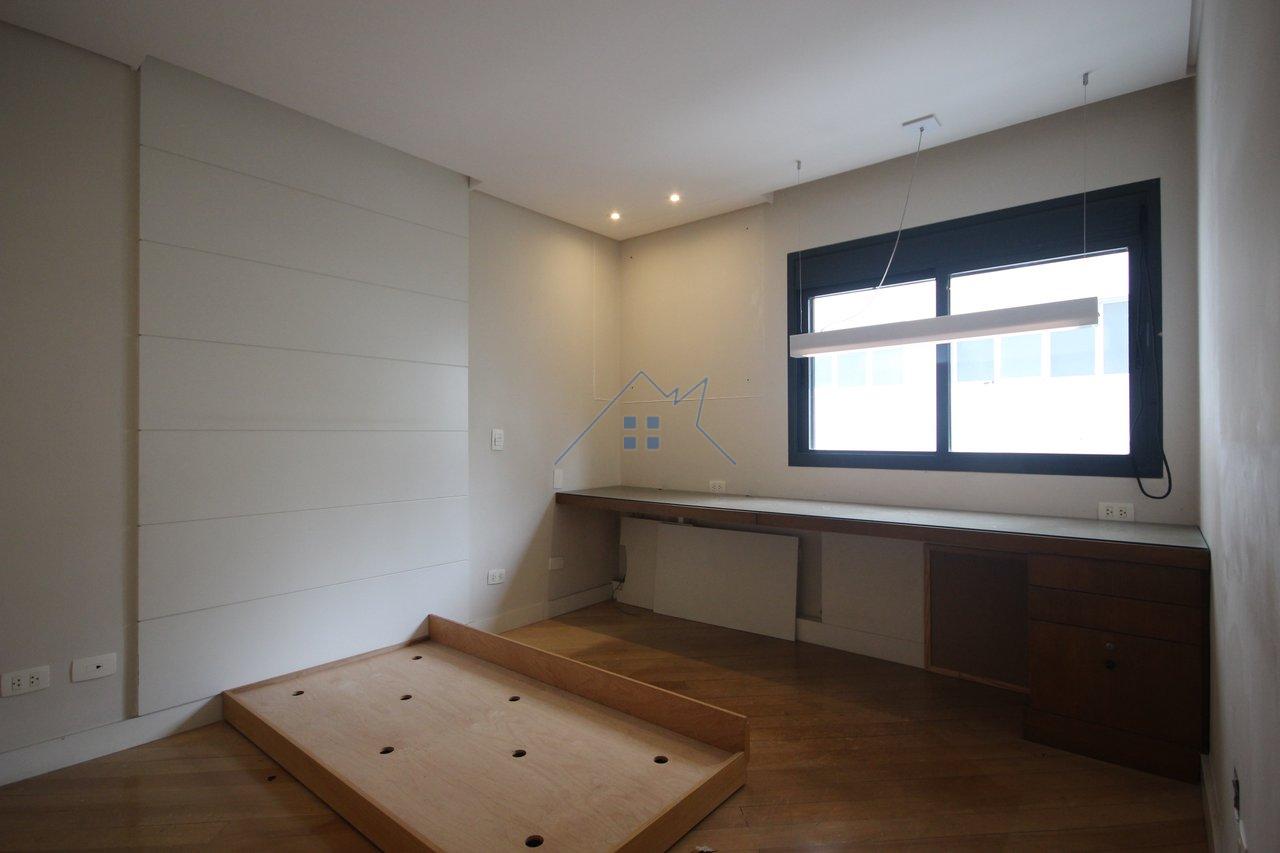 Apartamento Venda e Locação Higienópolis 4 quartos sendo 2 suítes 4 vagas Varanda  São Paulo - 