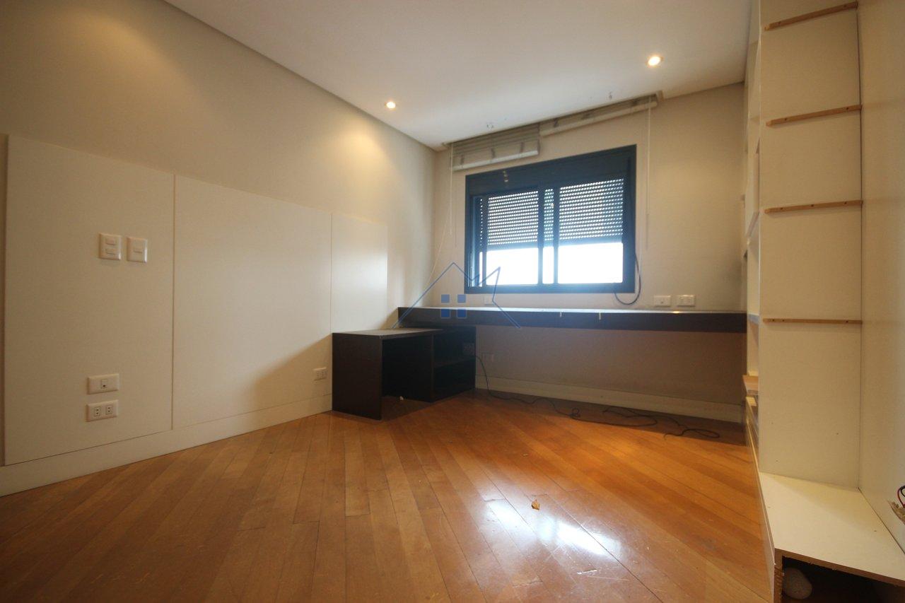Apartamento Venda e Locação Higienópolis 4 quartos sendo 2 suítes 4 vagas Varanda  São Paulo - 