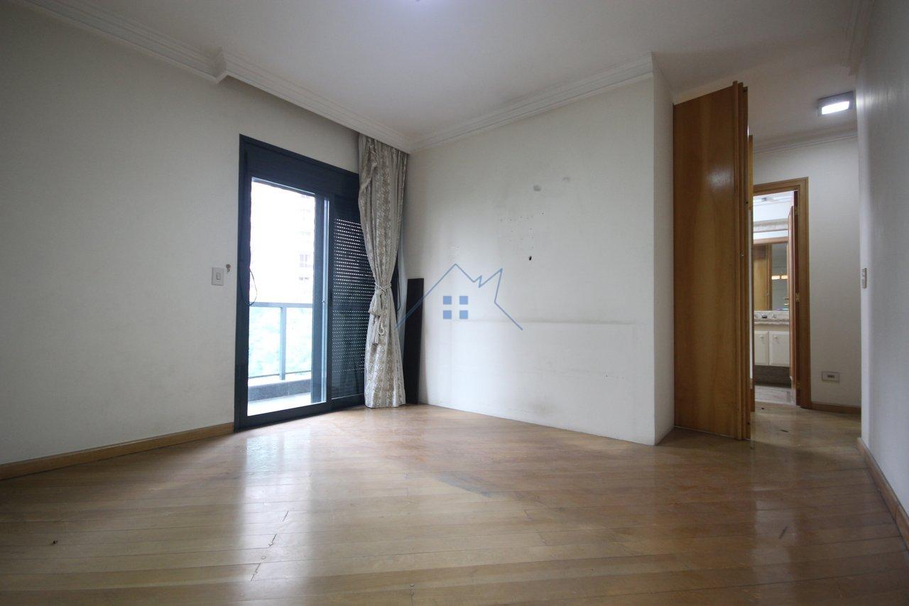 Apartamento Venda e Locação Higienópolis 4 quartos sendo 2 suítes 4 vagas Varanda  São Paulo - 