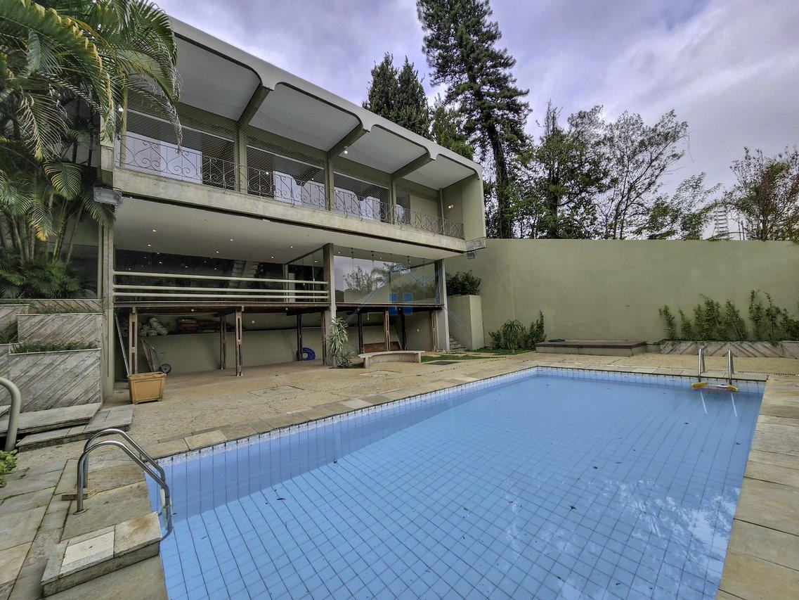 Casa Locação Morumbi 05 suítes 8 vagas  São Paulo - 