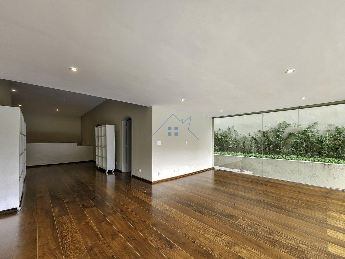 Casa Locação Morumbi 05 suítes 8 vagas  São Paulo - 