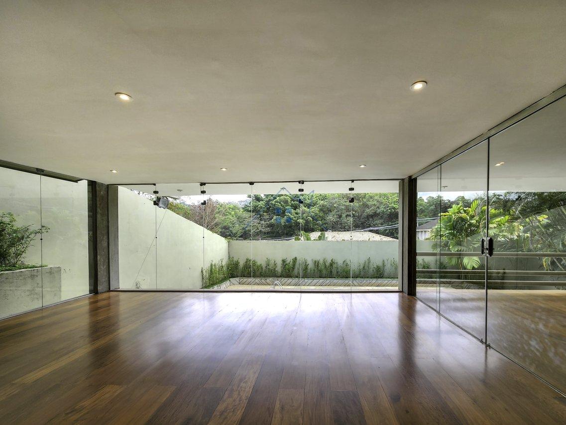 Casa Locação Morumbi 05 suítes 8 vagas  São Paulo - 