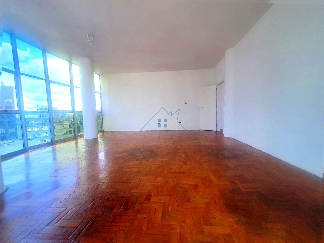 Sala Comercial com 77m2  e 1 banheiro Região da Praça da Sé  São Paulo - 