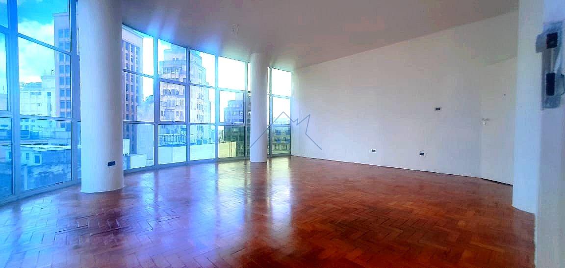Sala Comercial com 77m2  e 1 banheiro Região da Praça da Sé  São Paulo - 