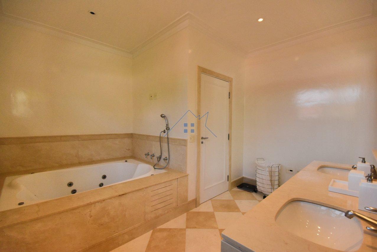 Casa Venda Morumbi 500 m2 4 quartos sendo 2 suítes 4 vagas Piscina e Paisagismo  São Paulo - 
