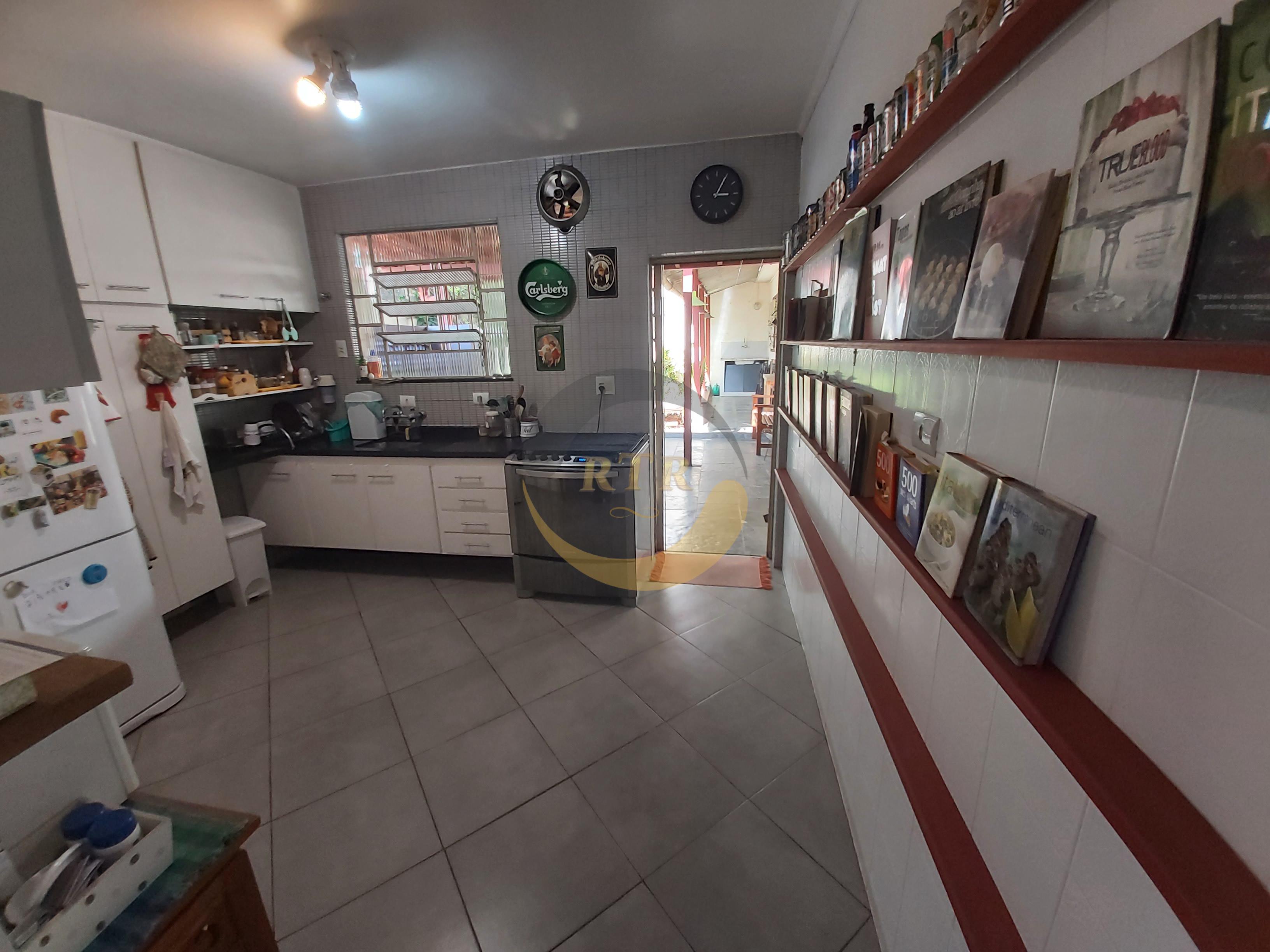 Casa T&eacute;rrea, 3 Quartos, 1 Suite, Escrit&oacute;rio Fundos, Copa e Banheiro, 7 Vagas, Monte Kemel  São Paulo - 