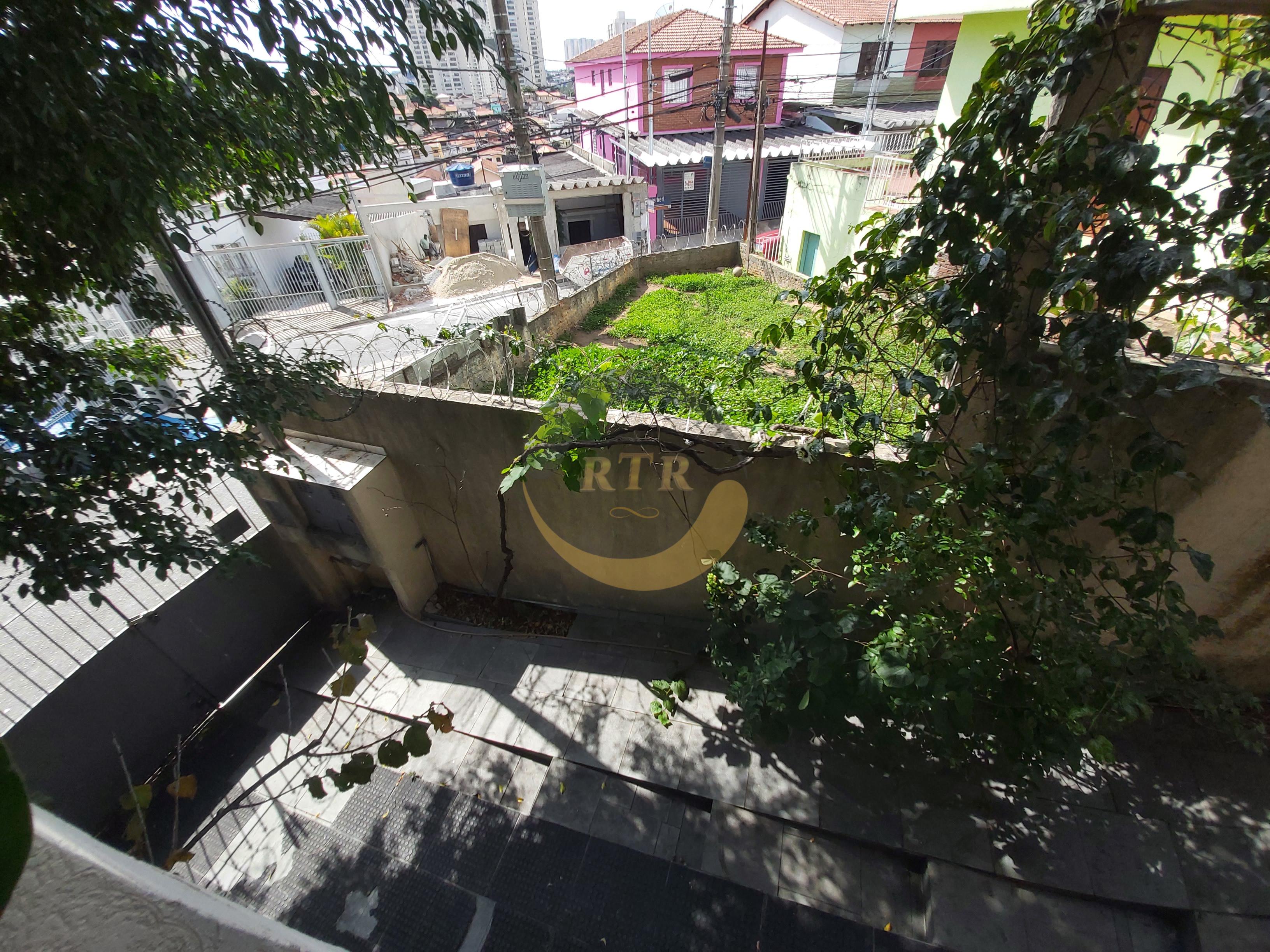 Casa T&eacute;rrea, 3 Quartos, 1 Suite, Escrit&oacute;rio Fundos, Copa e Banheiro, 7 Vagas, Monte Kemel  São Paulo - 