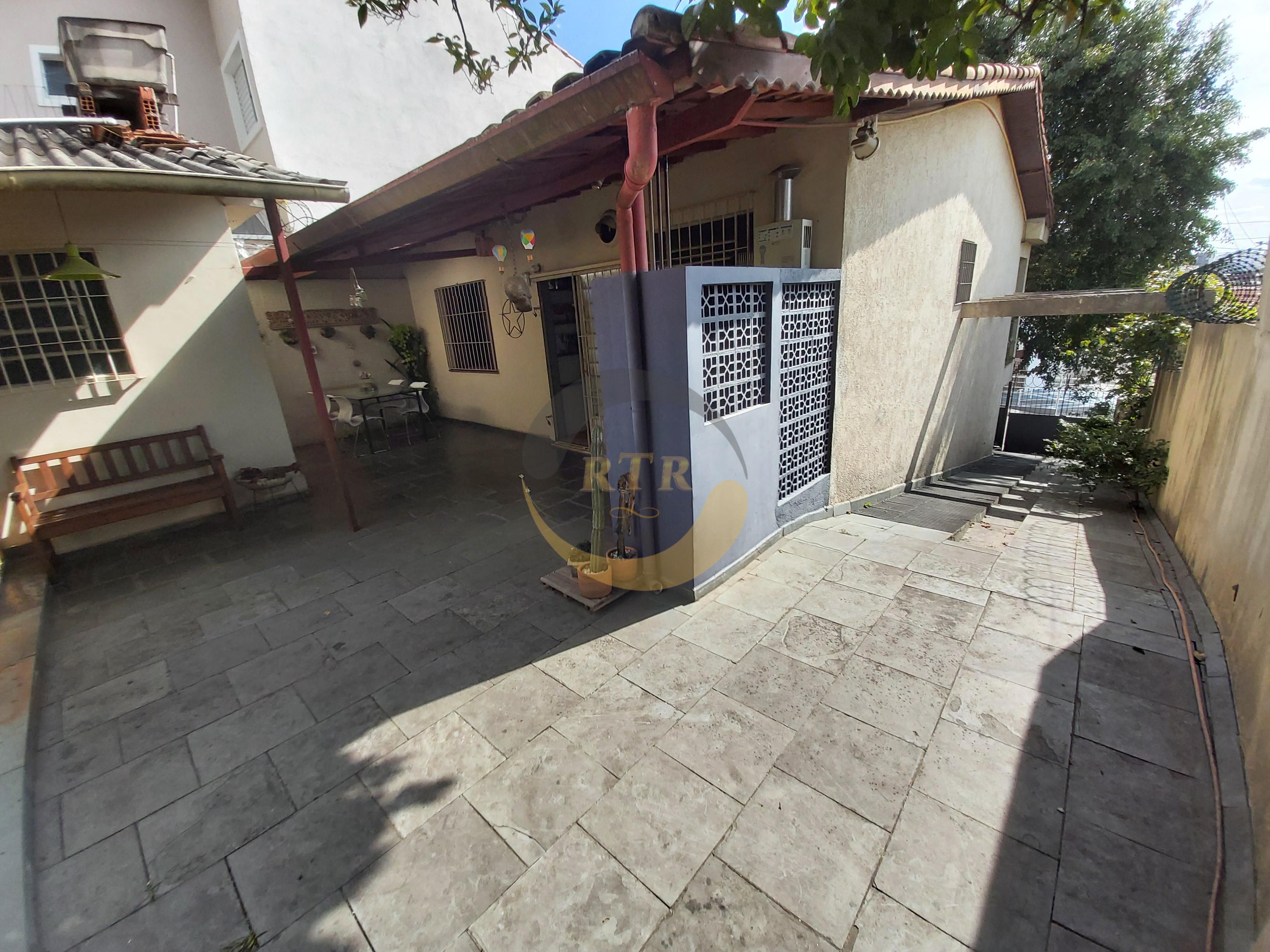 Casa T&eacute;rrea, 3 Quartos, 1 Suite, Escrit&oacute;rio Fundos, Copa e Banheiro, 7 Vagas, Monte Kemel  São Paulo - 