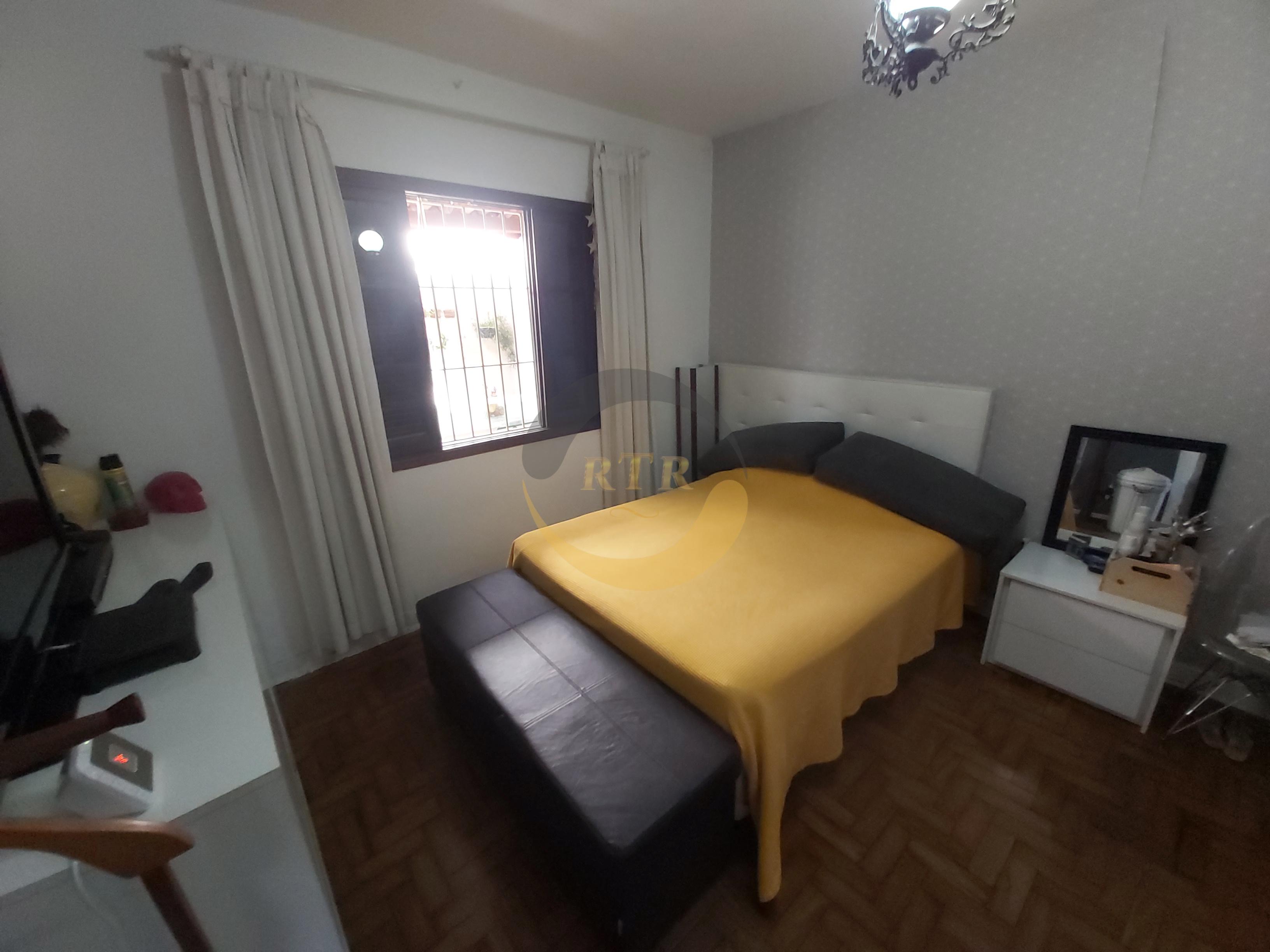 Casa T&eacute;rrea, 3 Quartos, 1 Suite, Escrit&oacute;rio Fundos, Copa e Banheiro, 7 Vagas, Monte Kemel  São Paulo - 