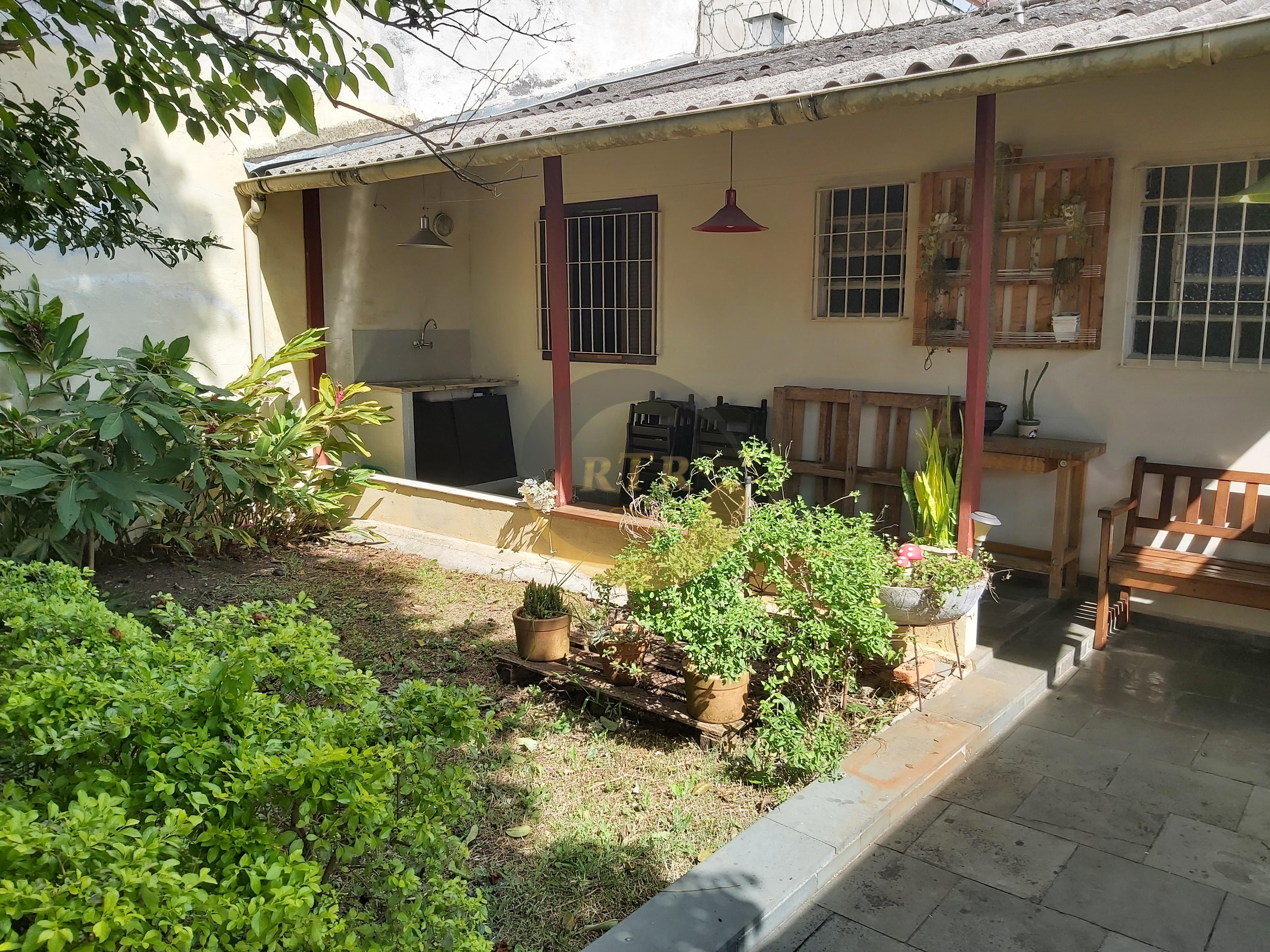 Casa T&eacute;rrea, 3 Quartos, 1 Suite, Escrit&oacute;rio Fundos, Copa e Banheiro, 7 Vagas, Monte Kemel  São Paulo - 