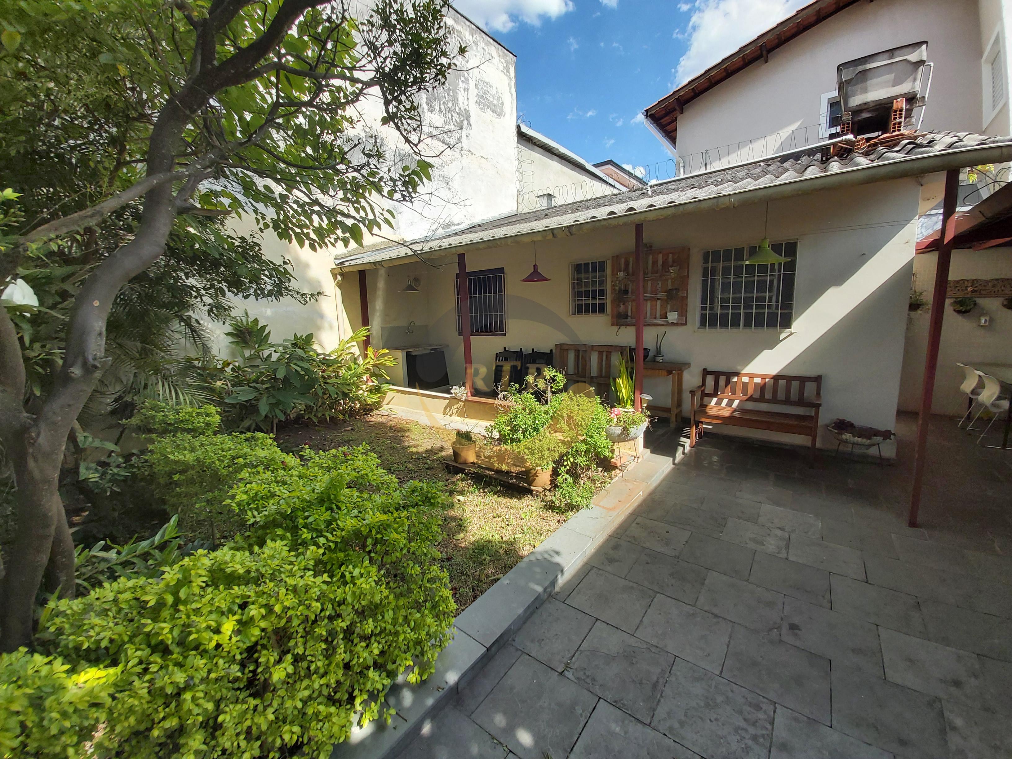 Casa T&eacute;rrea, 3 Quartos, 1 Suite, Escrit&oacute;rio Fundos, Copa e Banheiro, 7 Vagas, Monte Kemel  São Paulo - 
