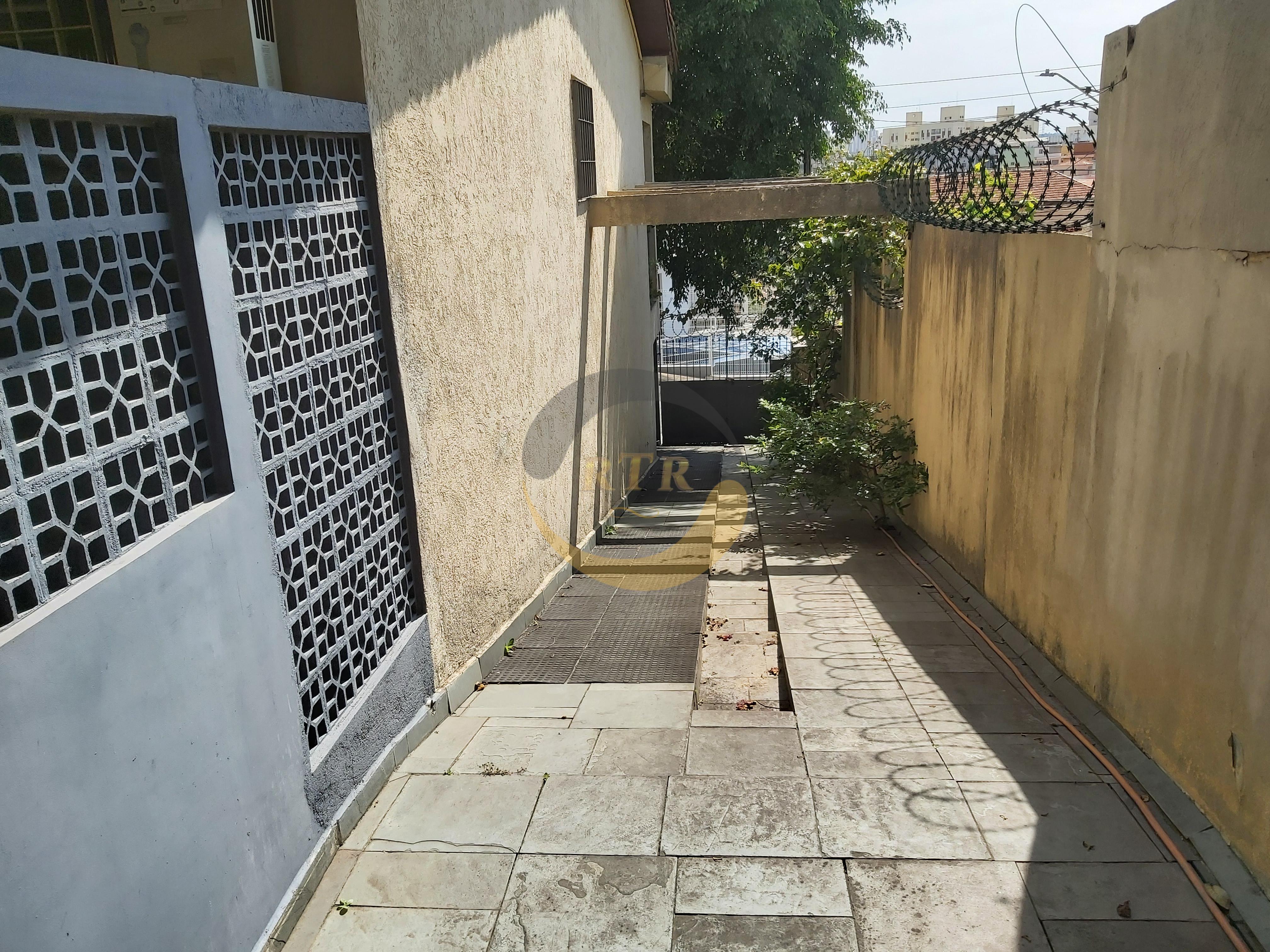 Casa T&eacute;rrea, 3 Quartos, 1 Suite, Escrit&oacute;rio Fundos, Copa e Banheiro, 7 Vagas, Monte Kemel  São Paulo - 