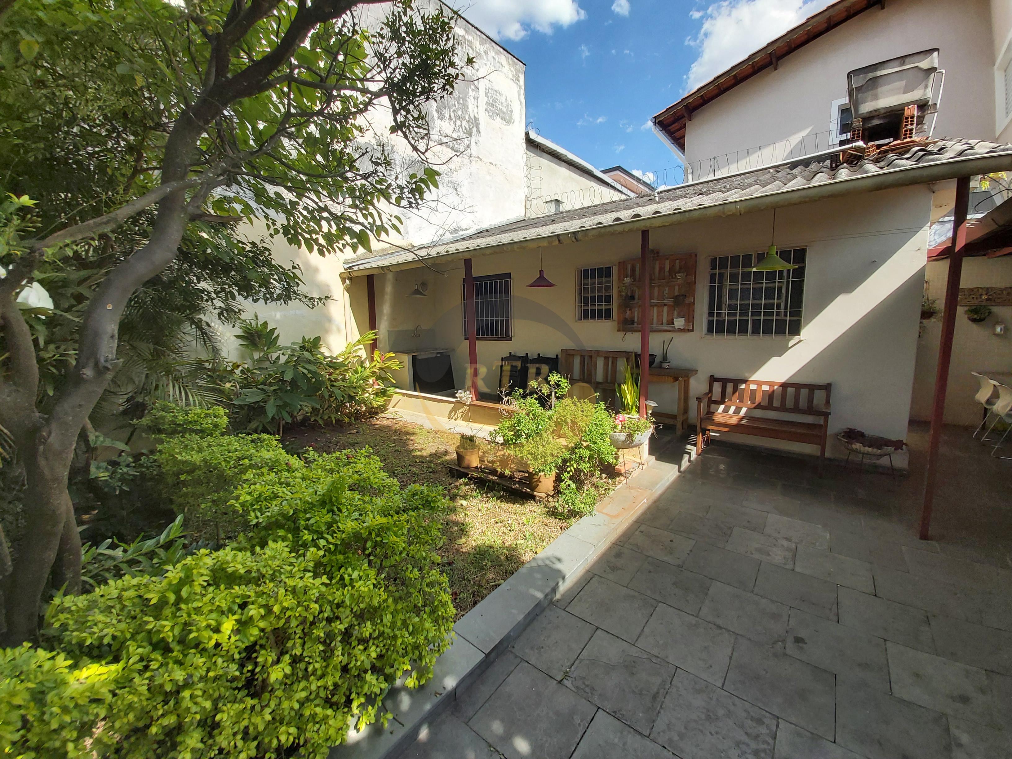 Casa T&eacute;rrea, 3 Quartos, 1 Suite, Escrit&oacute;rio Fundos, Copa e Banheiro, 7 Vagas, Monte Kemel  São Paulo - 