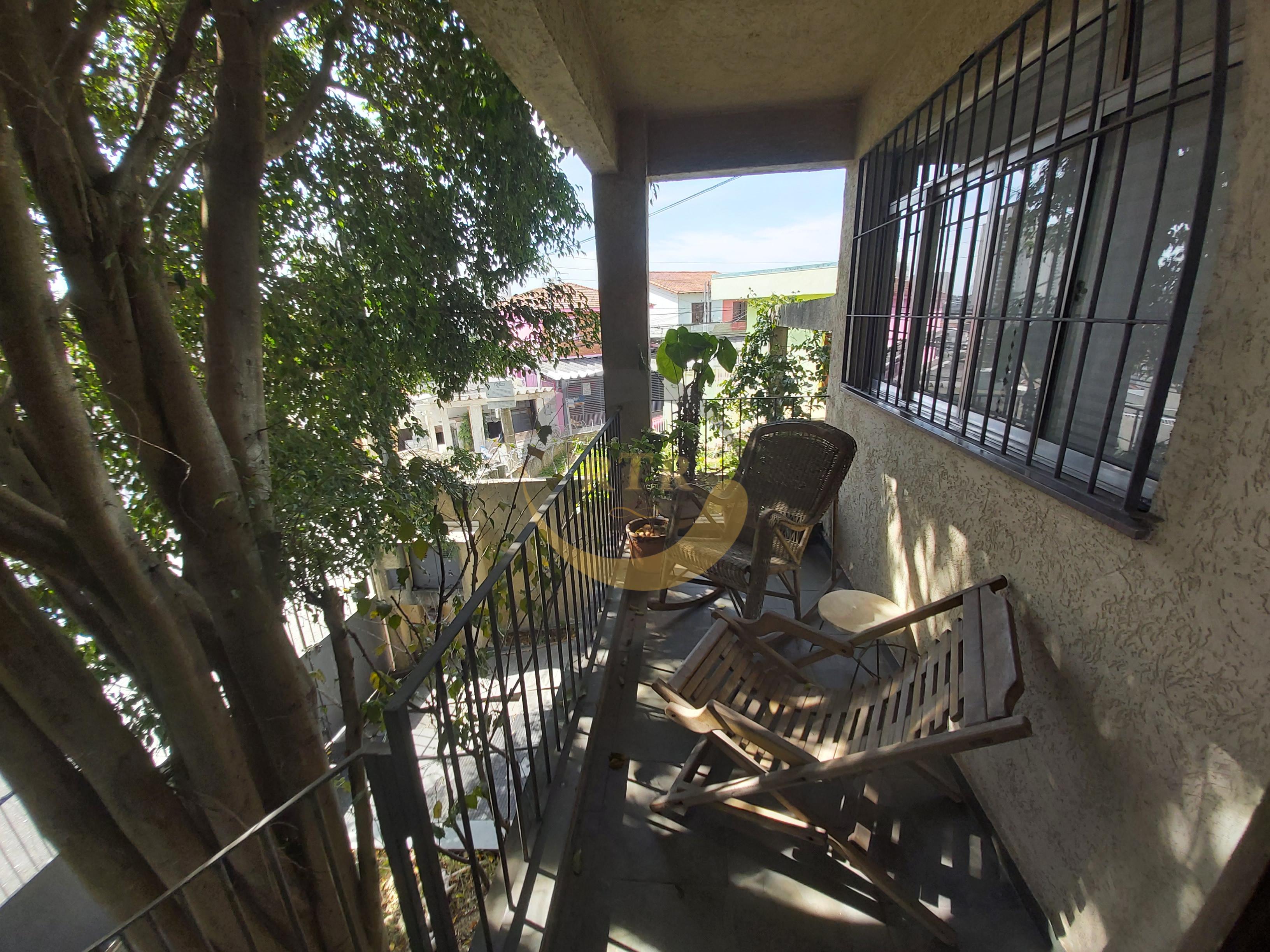 Casa T&eacute;rrea, 3 Quartos, 1 Suite, Escrit&oacute;rio Fundos, Copa e Banheiro, 7 Vagas, Monte Kemel  São Paulo - 